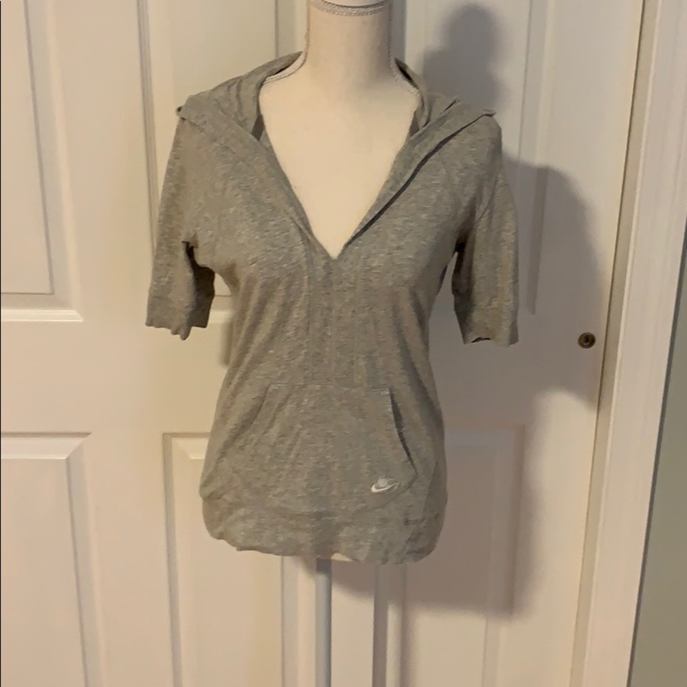 Nike tee